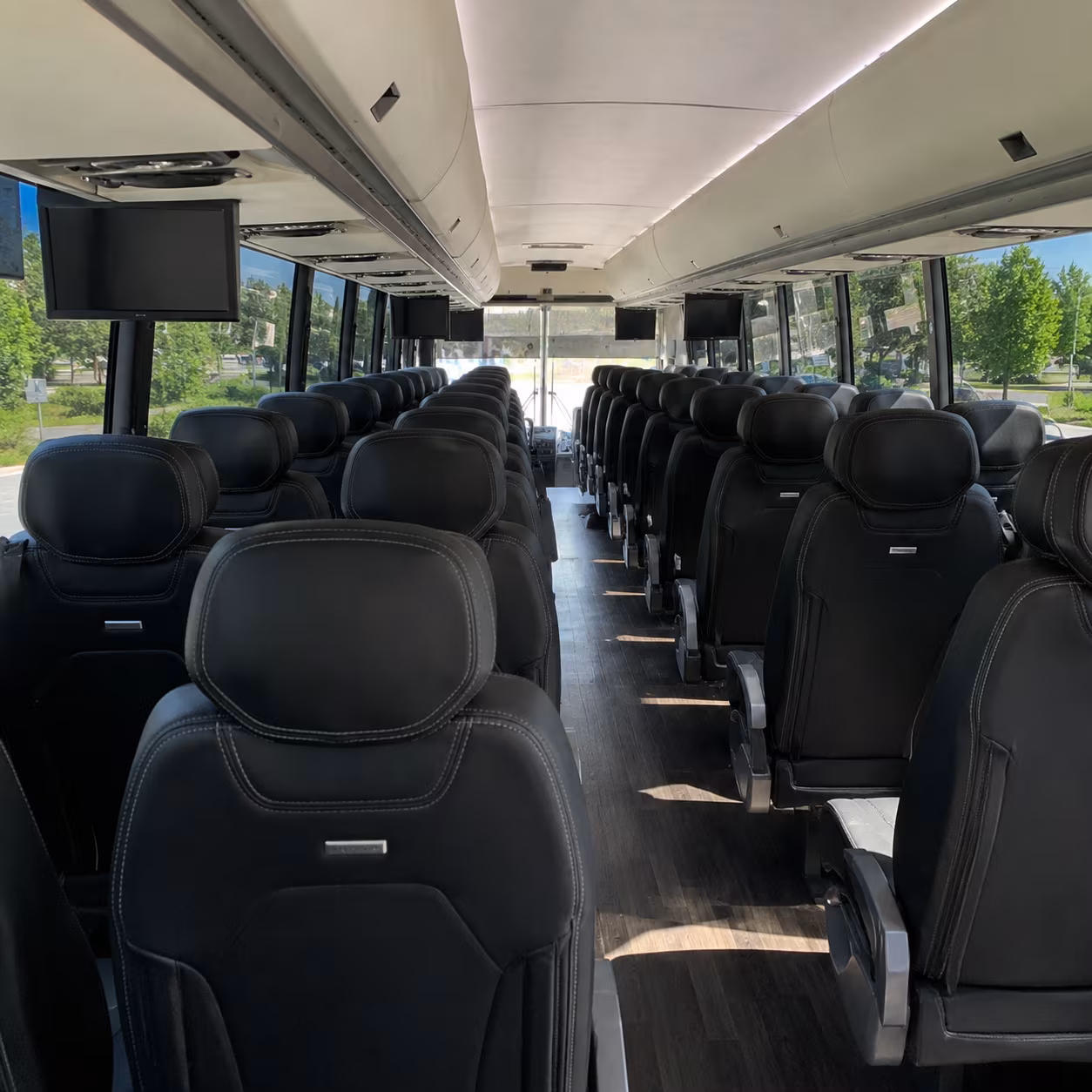 Myrtle Beach Airport Shuttle & Transportation party bus exterior
