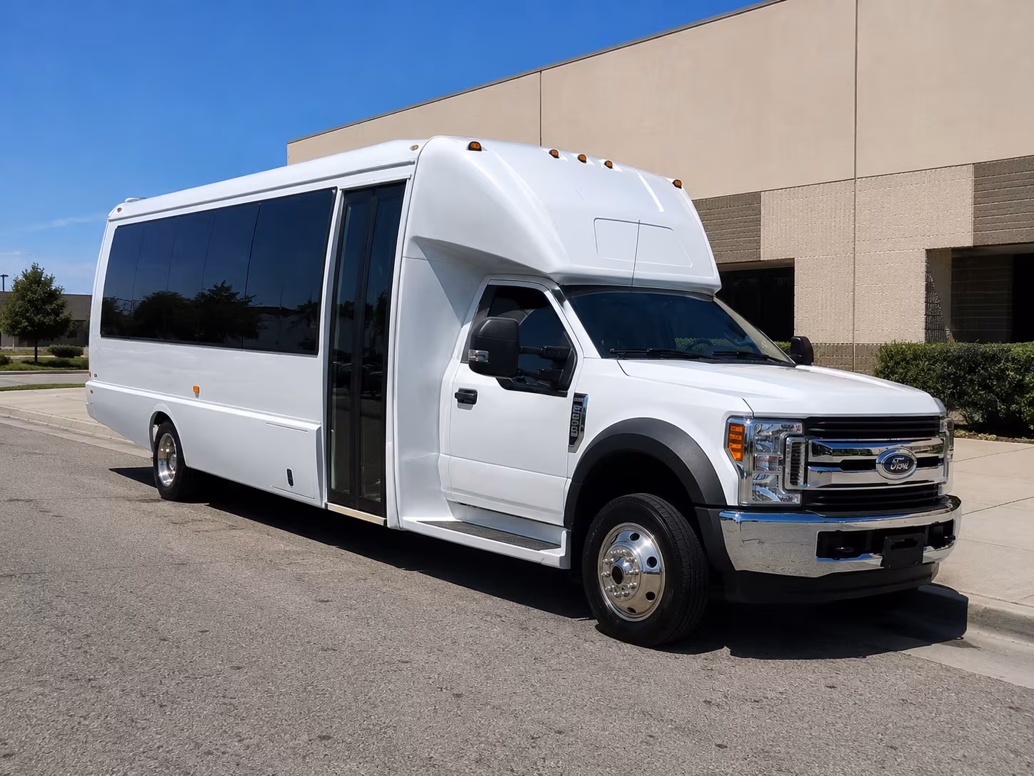 Myrtle Beach Corporate Transportation party bus exterior